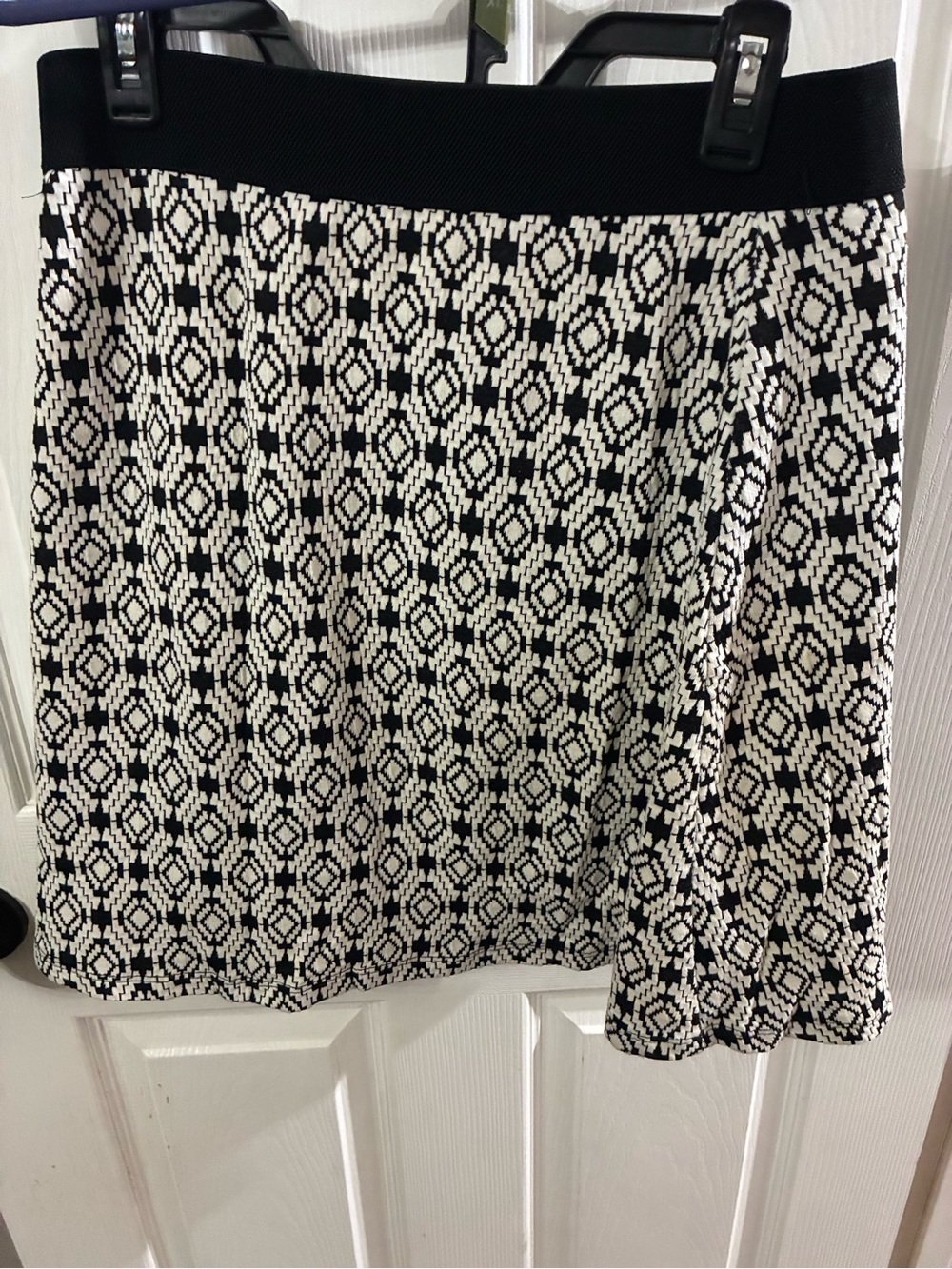 Gilli Women’s Large Flared Mini Skirt - Picture 6 of 6